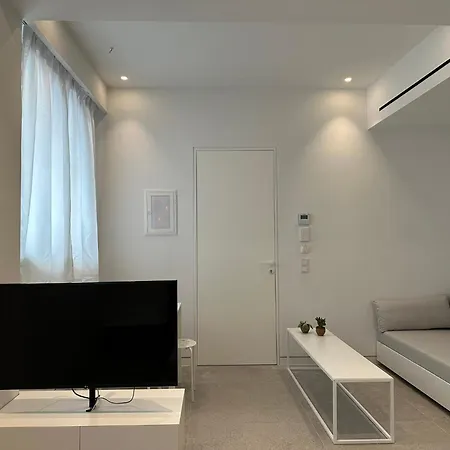 The Met Base, No1 Apartment