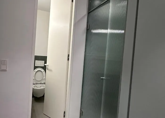 The Met Base, No1 Апартаменты Ретимно